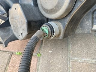 bontott FIAT GRANDE PUNTO Bal Fényszóró