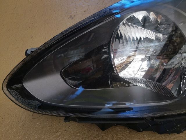 bontott FIAT GRANDE PUNTO Bal Fényszóró