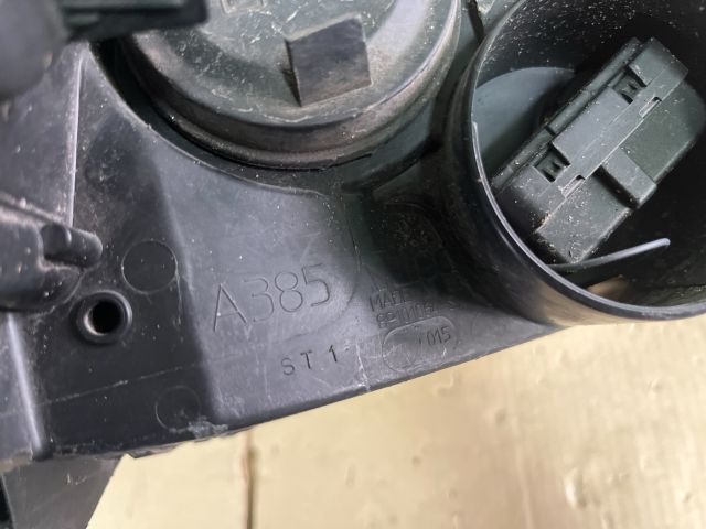 bontott FIAT GRANDE PUNTO Bal Fényszóró