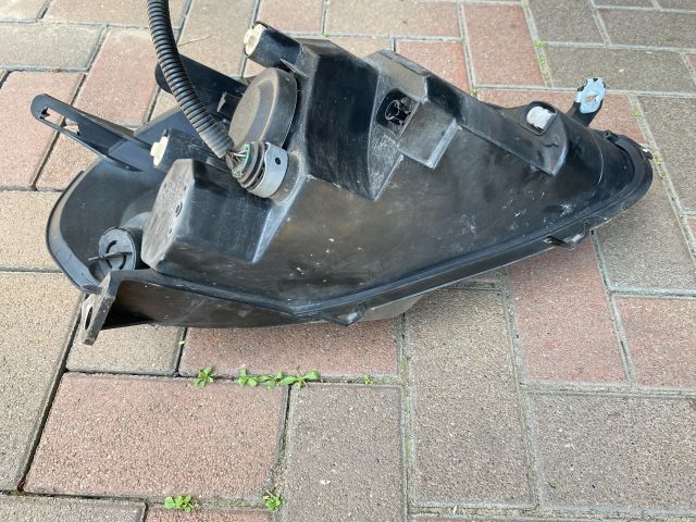 bontott FIAT GRANDE PUNTO Bal Fényszóró