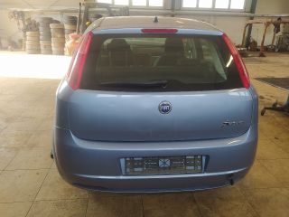 bontott FIAT GRANDE PUNTO Bal hátsó Ajtó (Üres lemez)