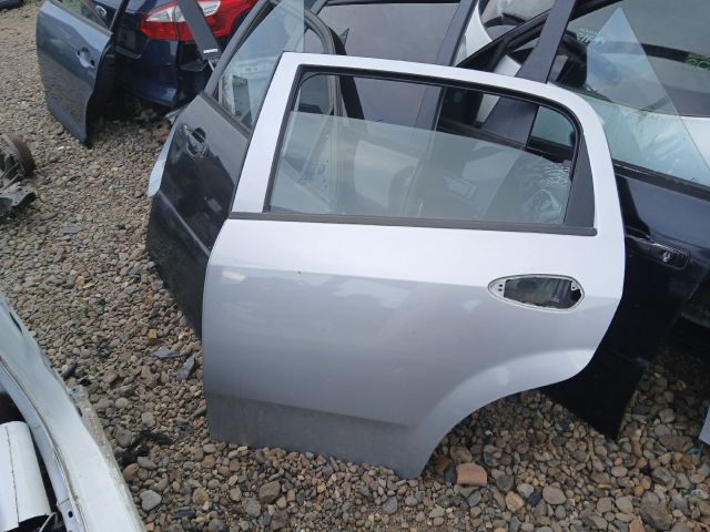 bontott FIAT GRANDE PUNTO Bal hátsó Ajtó (Üres lemez)