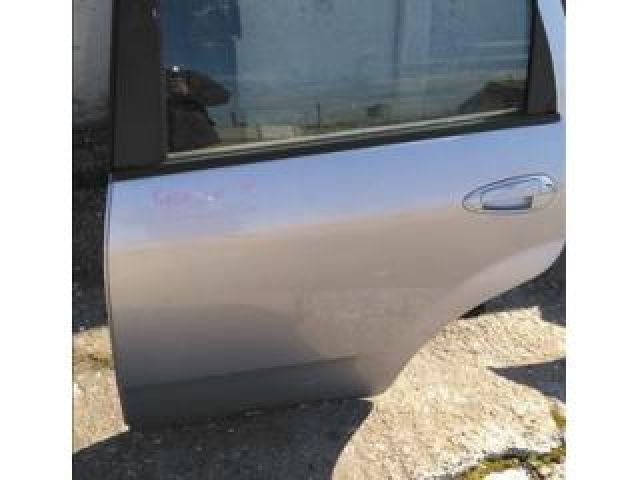 bontott FIAT GRANDE PUNTO Bal hátsó Ajtó (Üres lemez)