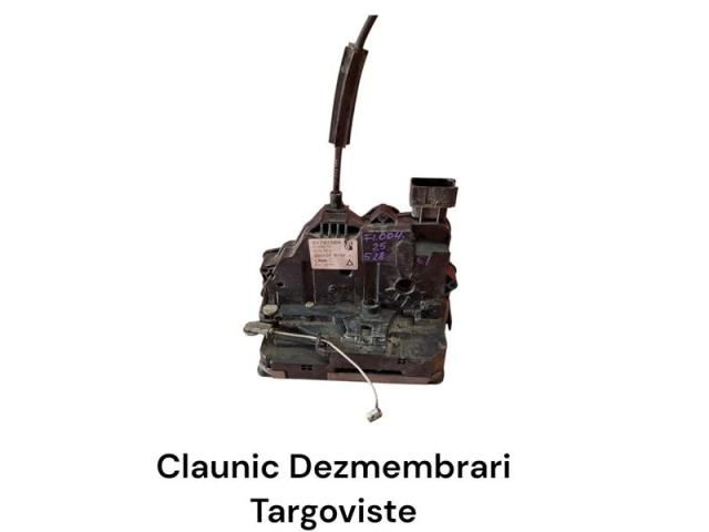 bontott FIAT GRANDE PUNTO Bal hátsó Ajtózár