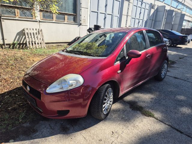 bontott FIAT GRANDE PUNTO Bal hátsó Csonkállvány Kerékaggyal