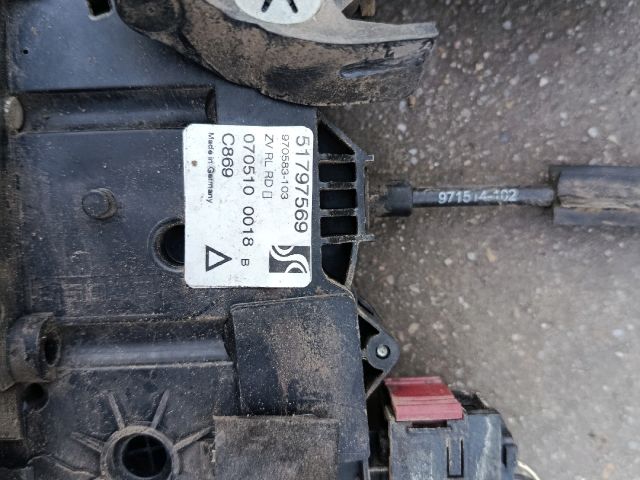 bontott FIAT GRANDE PUNTO Bal hátsó Központizár Motor