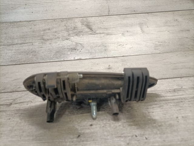 bontott FIAT GRANDE PUNTO Bal hátsó Külső Kilincs