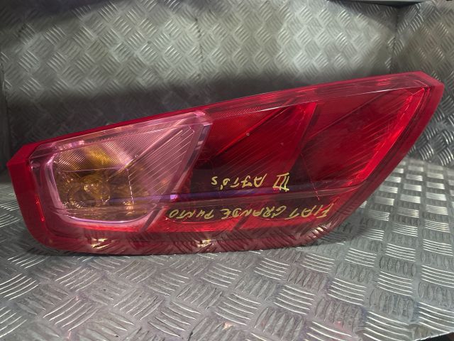 bontott FIAT GRANDE PUNTO Bal Hátsó Lámpa