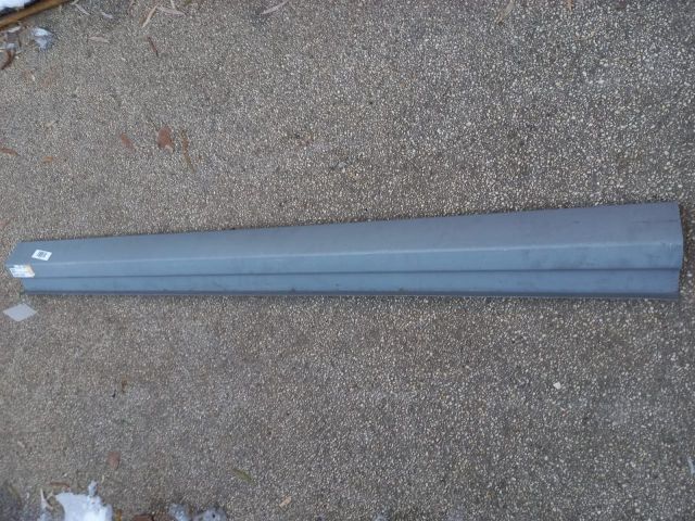 bontott FIAT GRANDE PUNTO Bal Küszöb