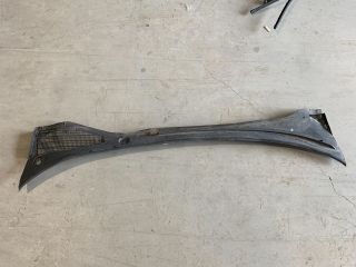 bontott FIAT GRANDE PUNTO Bal Szélvédő Alatti Vízelvezető Műanyag