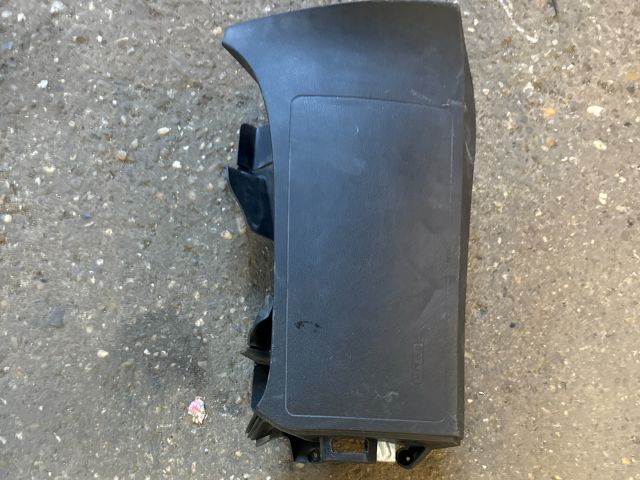 bontott FIAT GRANDE PUNTO Bal Térdlégzsák