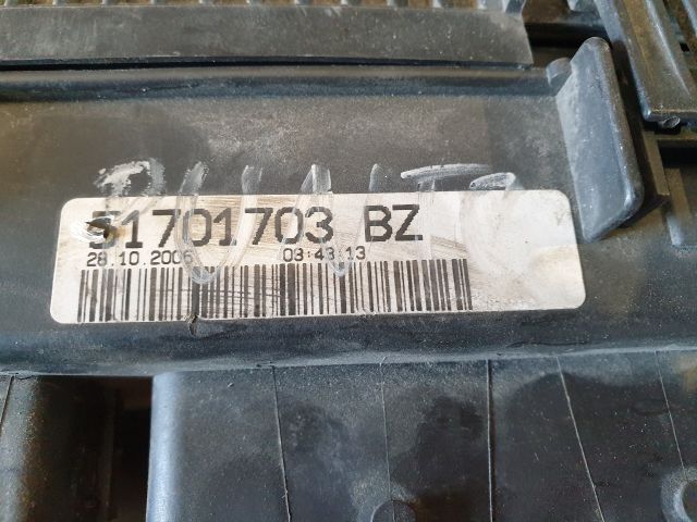 bontott FIAT GRANDE PUNTO Biztosítéktábla Motortér