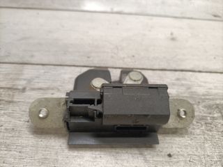 bontott FIAT GRANDE PUNTO Csomagtérajtó Zárszerkezet