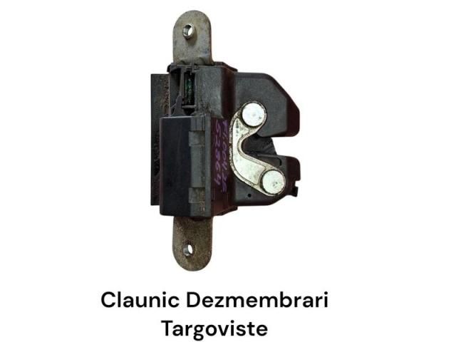 bontott FIAT GRANDE PUNTO Csomagtérajtó Zárszerkezet