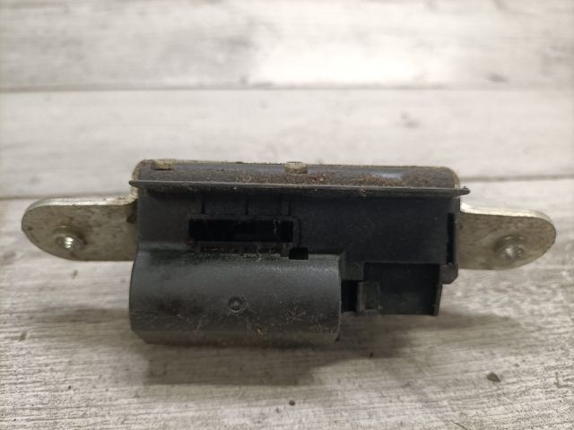 bontott FIAT GRANDE PUNTO Csomagtérajtó Zárszerkezet