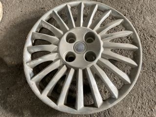 bontott FIAT GRANDE PUNTO Dísztárcsa (1 db)