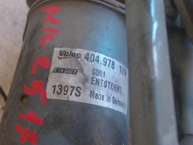 bontott FIAT GRANDE PUNTO Első Ablaktörlő Szerkezet Motorral