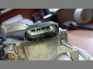 bontott FIAT GRANDE PUNTO Első Ablaktörlő Szerkezet Motorral