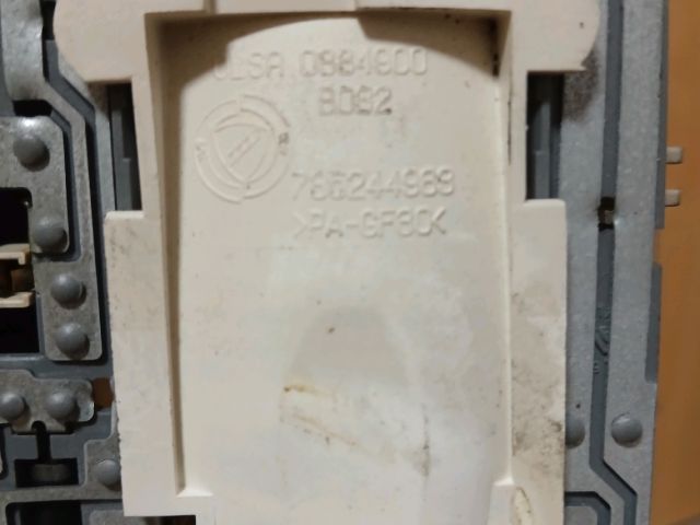 bontott FIAT GRANDE PUNTO Első Beltér Világítás Keret