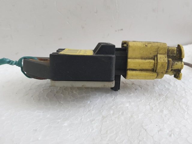 bontott FIAT GRANDE PUNTO Első Középső Ütközés Érzékelő (Homlokfalon)