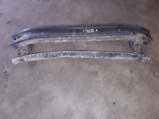 bontott FIAT GRANDE PUNTO Első Lökhárító Merevítő (Fém)