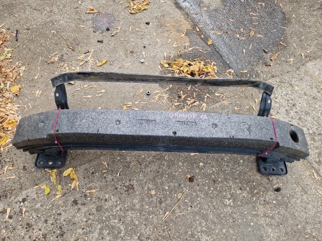 bontott FIAT GRANDE PUNTO Első Lökhárító Merevítő (Fém)