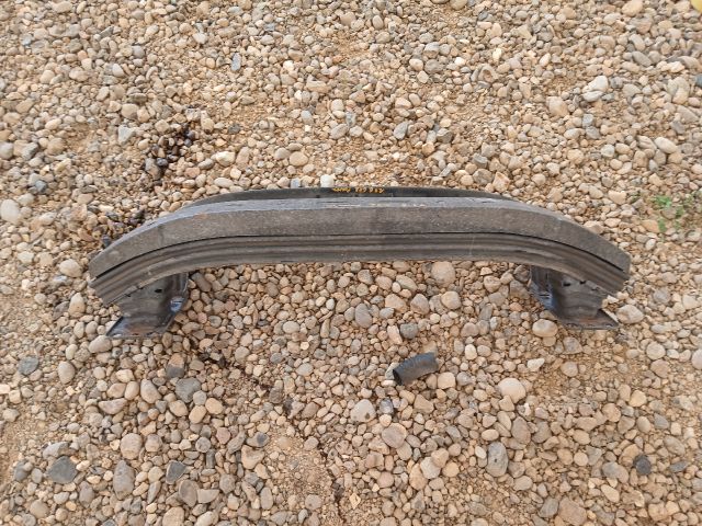 bontott FIAT GRANDE PUNTO Első Lökhárító Merevítő (Fém)