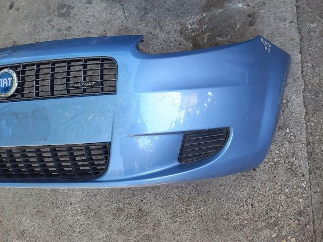 bontott FIAT GRANDE PUNTO Első Lökhárító (Részeivel)