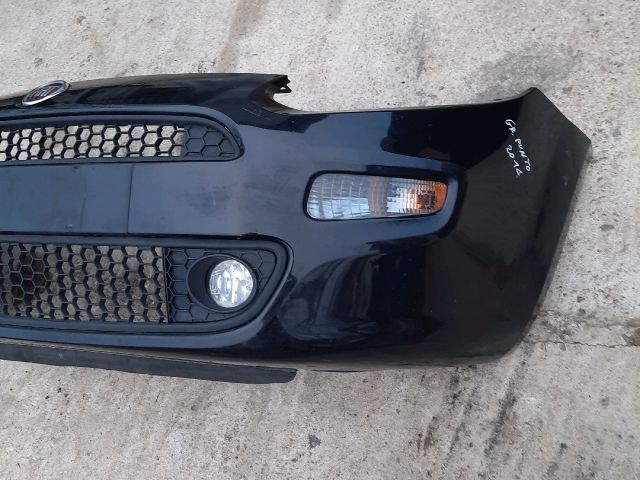 bontott FIAT GRANDE PUNTO Első Lökhárító (Részeivel)