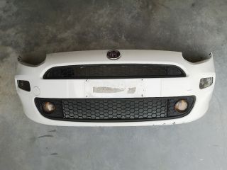 bontott FIAT GRANDE PUNTO Első Lökhárító (Részeivel)