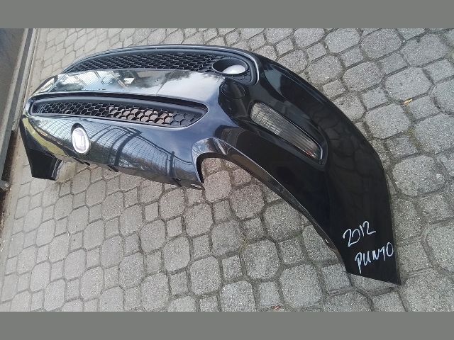 bontott FIAT GRANDE PUNTO Első Lökhárító (Részeivel)