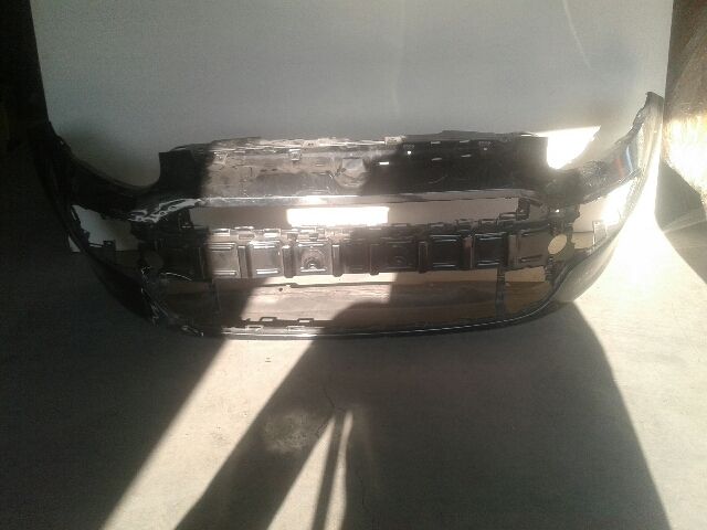 bontott FIAT GRANDE PUNTO Első Lökhárító (Üresen)