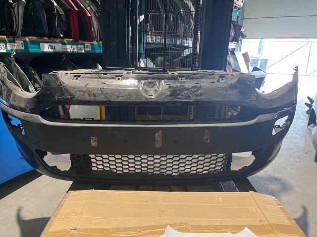 bontott FIAT GRANDE PUNTO Első Lökhárító (Üresen)