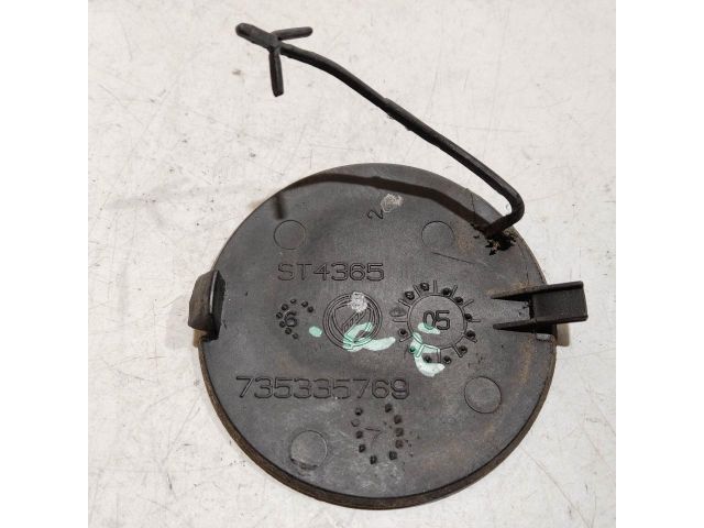 bontott FIAT GRANDE PUNTO Első Vonószem Burkolat