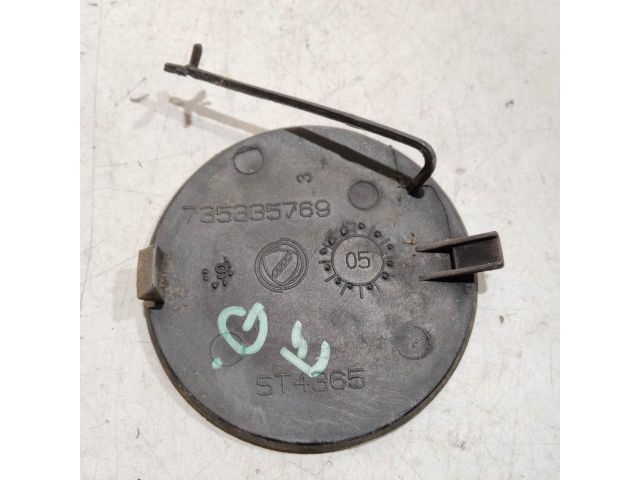 bontott FIAT GRANDE PUNTO Első Vonószem Burkolat