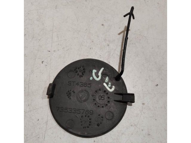 bontott FIAT GRANDE PUNTO Első Vonószem Burkolat