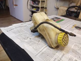 bontott FIAT GRANDE PUNTO Fékfolyadék Tartály