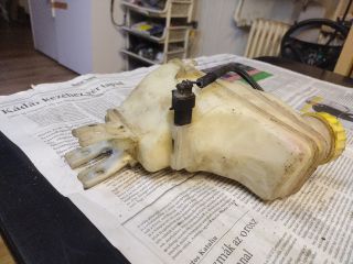 bontott FIAT GRANDE PUNTO Fékfolyadék Tartály