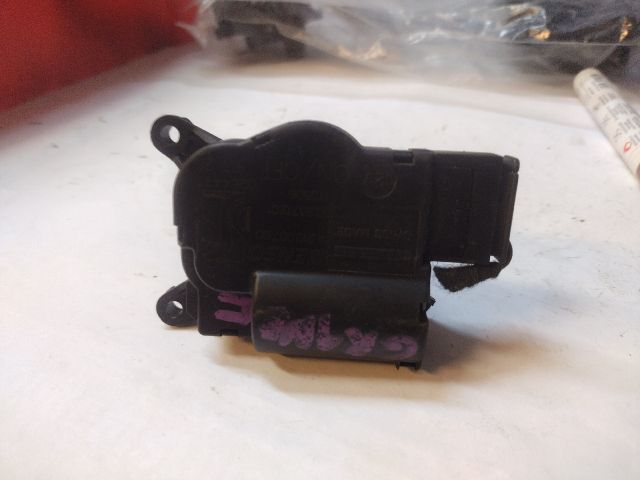 bontott FIAT GRANDE PUNTO Fűtés Állító Motor