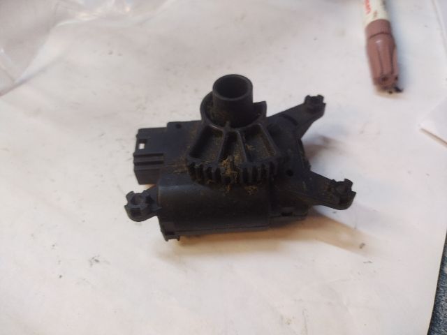 bontott FIAT GRANDE PUNTO Fűtés Állító Motor