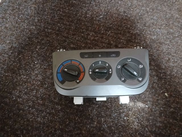 bontott FIAT GRANDE PUNTO Fűtéskapcsoló (manuális klímás)