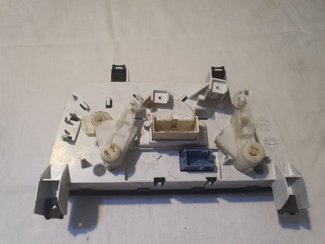 bontott FIAT GRANDE PUNTO Fűtéskapcsoló (Nem klímás)