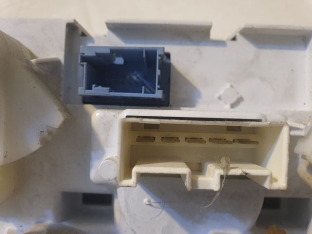 bontott FIAT GRANDE PUNTO Fűtéskapcsoló (Nem klímás)