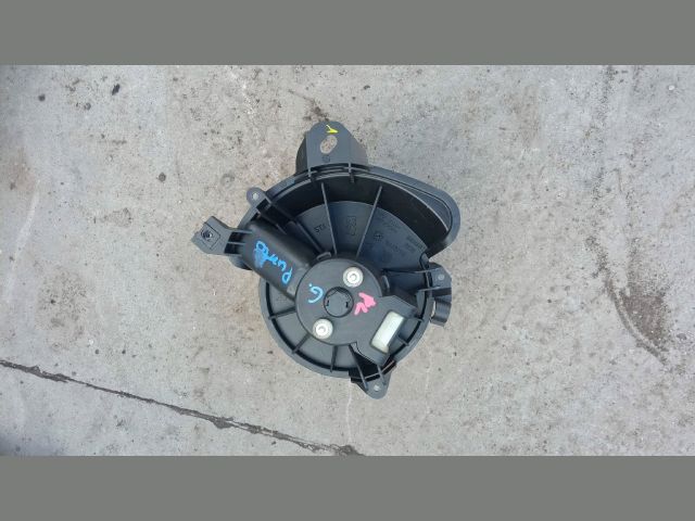 bontott FIAT GRANDE PUNTO Fűtőmotor (Klímás)