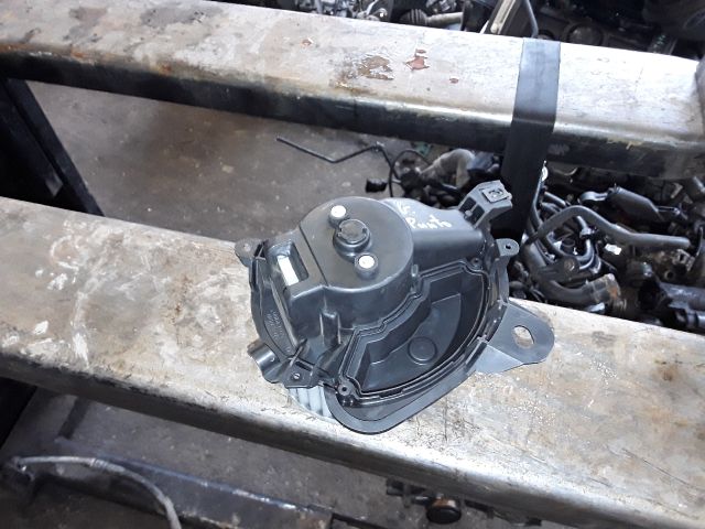 bontott FIAT GRANDE PUNTO Fűtőmotor (Klímás)