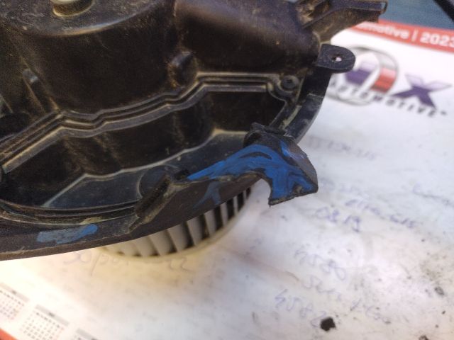 bontott FIAT GRANDE PUNTO Fűtőmotor (Klímás)