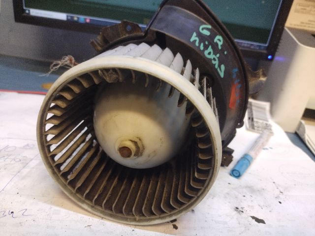 bontott FIAT GRANDE PUNTO Fűtőmotor (Klímás)