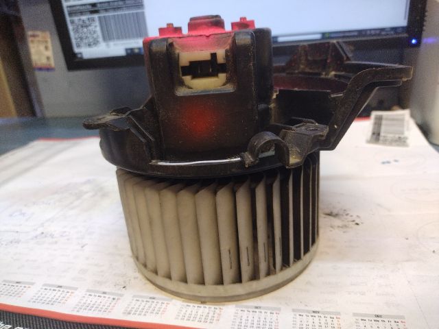 bontott FIAT GRANDE PUNTO Fűtőmotor (Klímás)