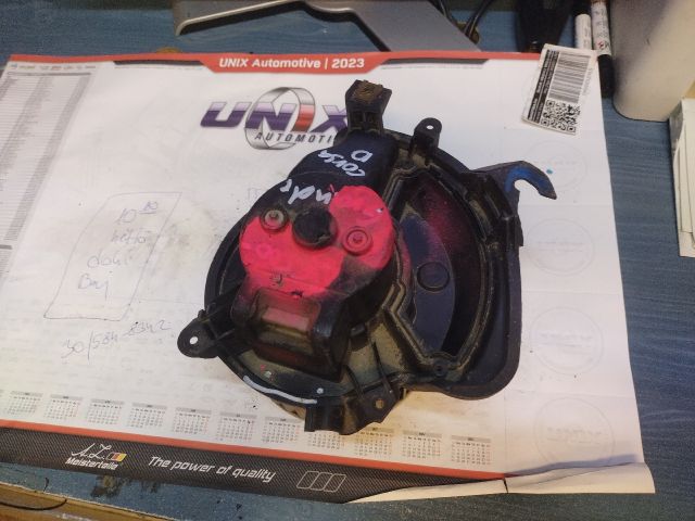 bontott FIAT GRANDE PUNTO Fűtőmotor (Klímás)