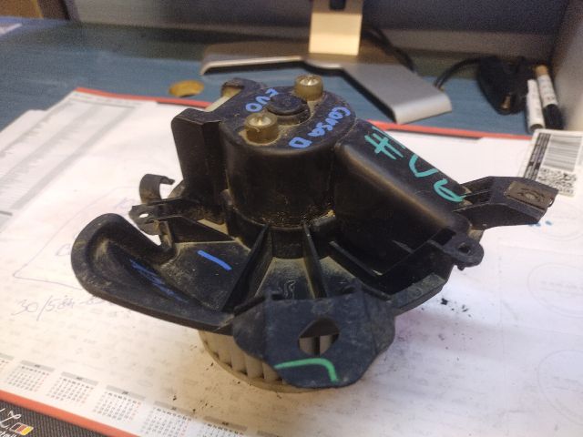 bontott FIAT GRANDE PUNTO Fűtőmotor (Klímás)